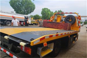 安居附近拖车电话号码服务